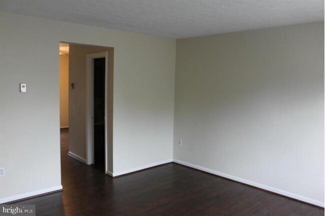 Photo - 414 Cornwallis Ct