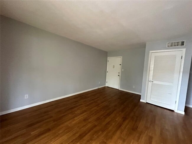 Photo - 142 Springwood Cir Unit D