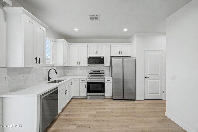 Photo - 141 W Latona Rd