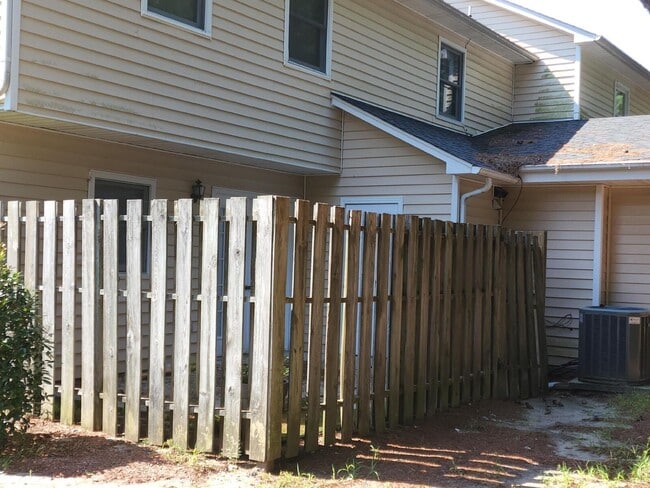 Photo - 2911 Cedar Creek Rd