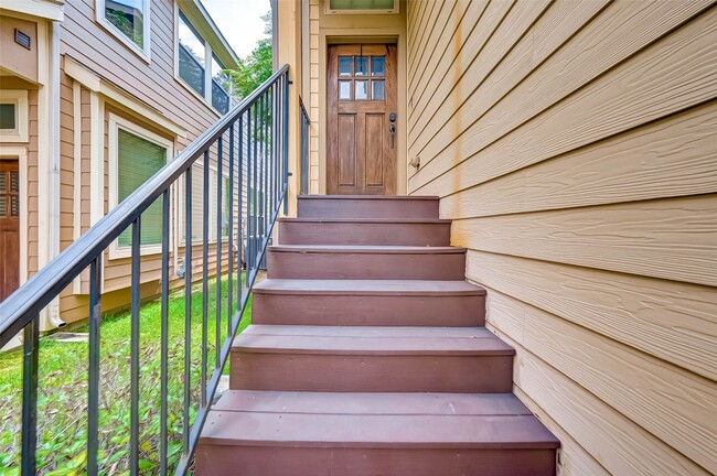 Photo - 50 Cheswood Manor Drive