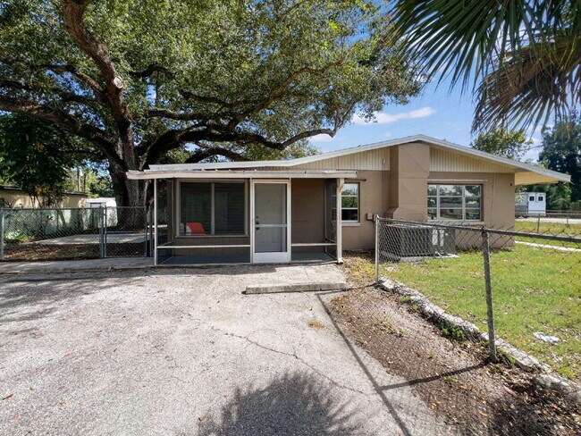 Photo - 9861 Orange River Blvd