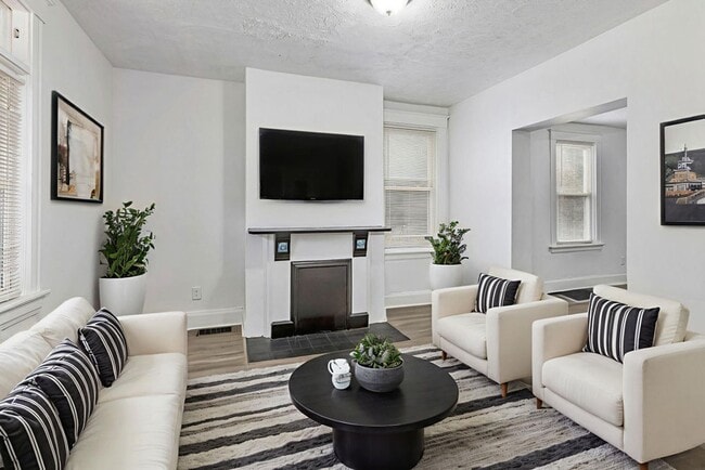 Photo - Freshly Renovated 3 Bedroom in Fairmount