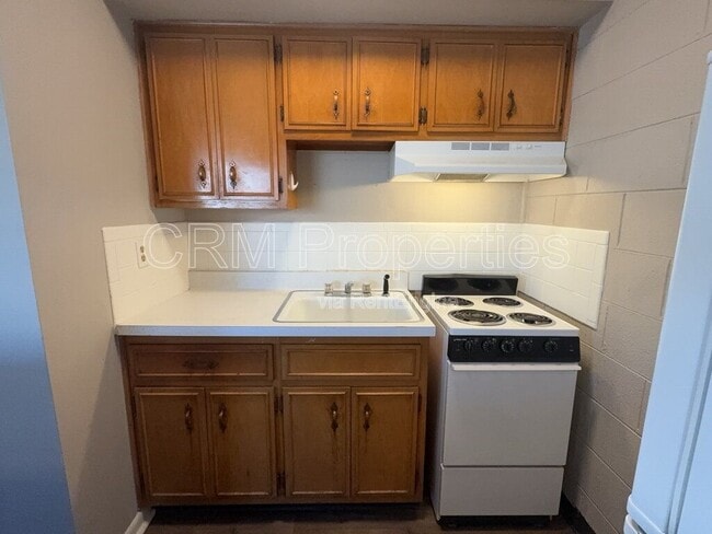 Photo - 6124 Hillside Ave Unit Apt 11