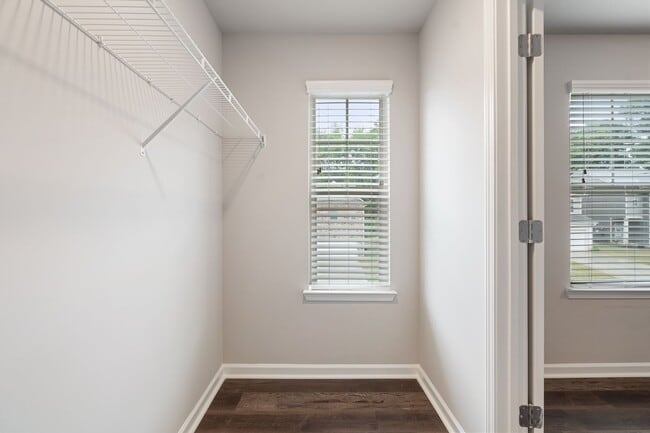 Photo - 4 bed / 2.5 bath in Gainesville! Retreat at Chicopee