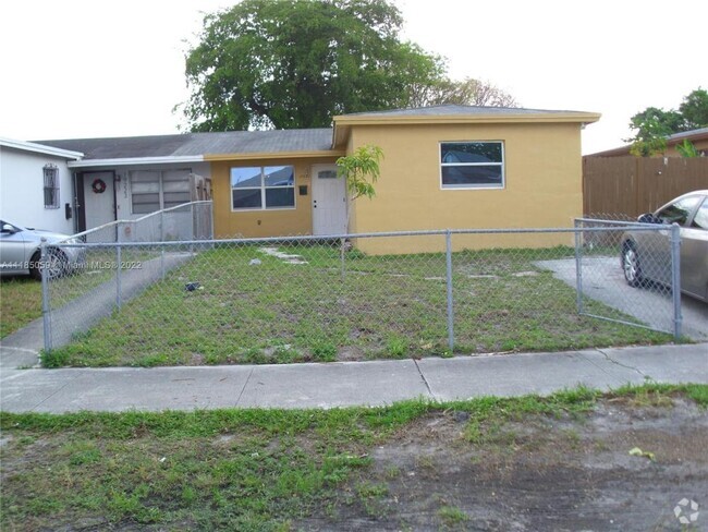 Building Photo - 2 bedroom in MIami Gardens FL 33056 Rental