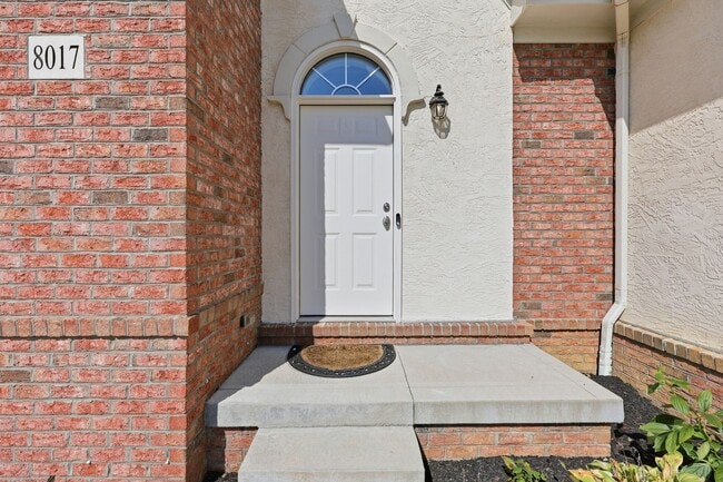 8017 Pleasant Dr
