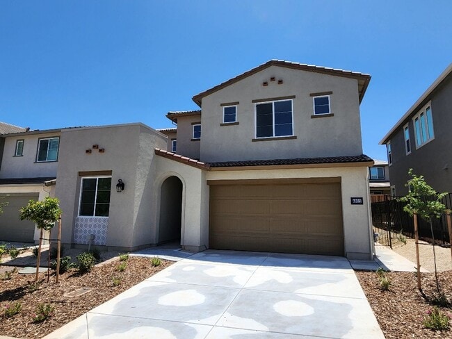 Building Photo - Introducing Your New Dream Home