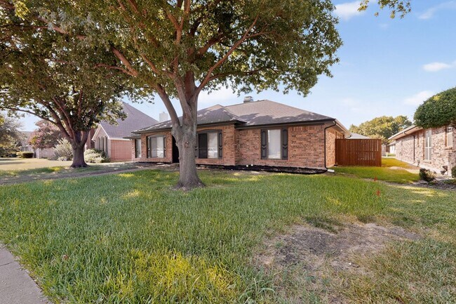 Photo - 817 Sycamore Creek Rd