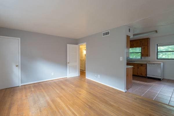 Photo - 886 St Charles Avenue