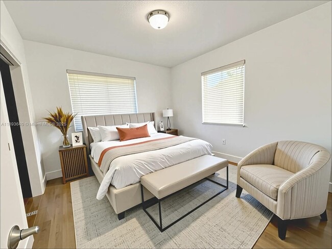 Photo - 1500 SW 18th St