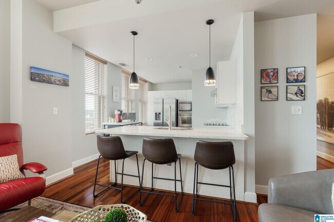 Photo - 2024 2nd Ave N Unidad 1801