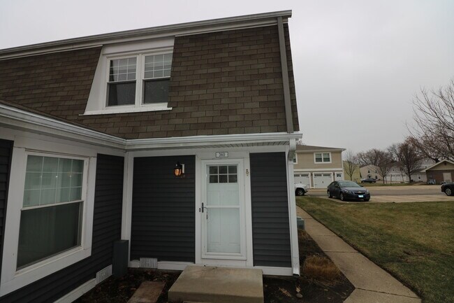Photo - 360 Farmingdale Cir Unit 360