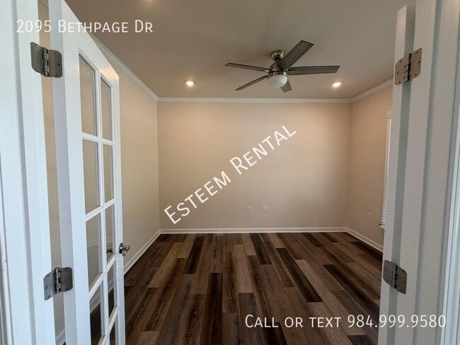 Photo - 2095 Bethpage Dr