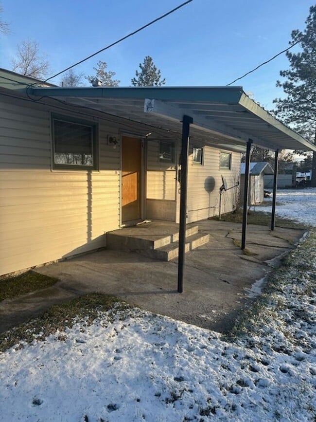 Photo - Nice 3 bedroom Home in Target Range