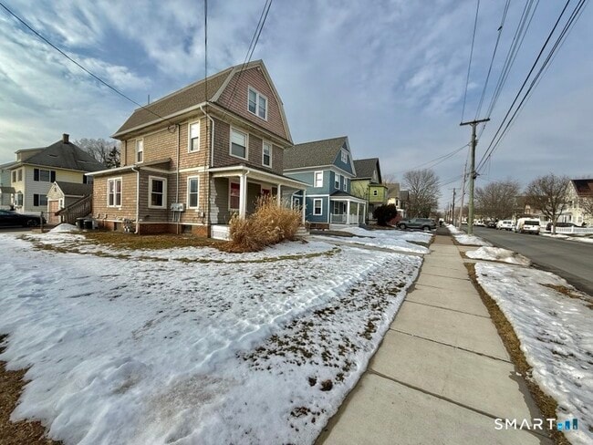 Photo - 434 Washington Ave Unit 2