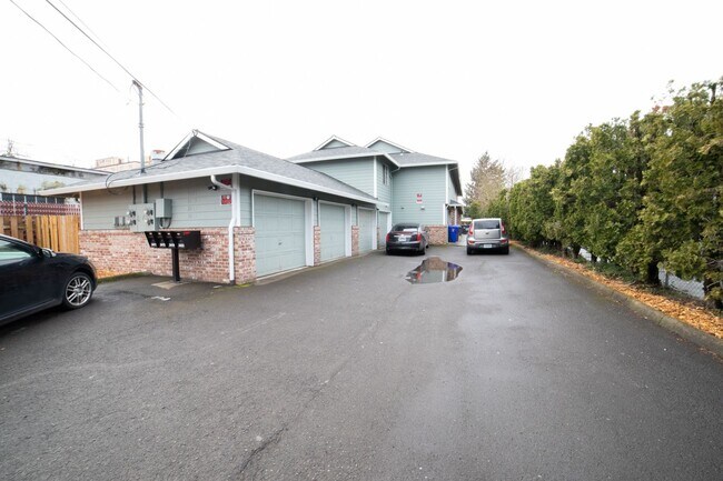 Photo - 3411-3423-3423 SE 85th Ave Unit 3415