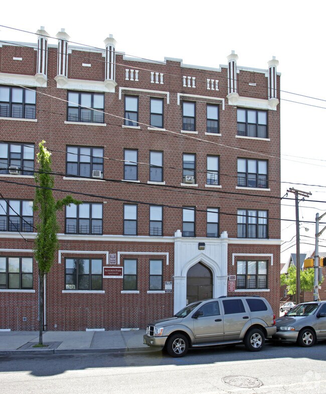 Audobon Park Apartments - Audobon Park Apartments
