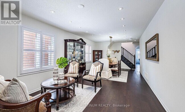 Photo - 43 Arkwright Dr