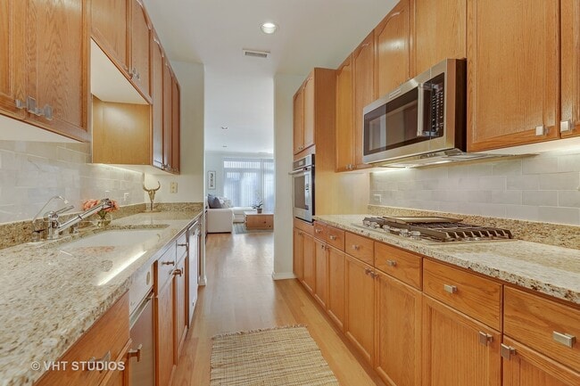 Photo - 1155 W Armitage Ave Unit 1155 Armitage