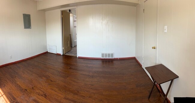 Photo - Broadway Apartments