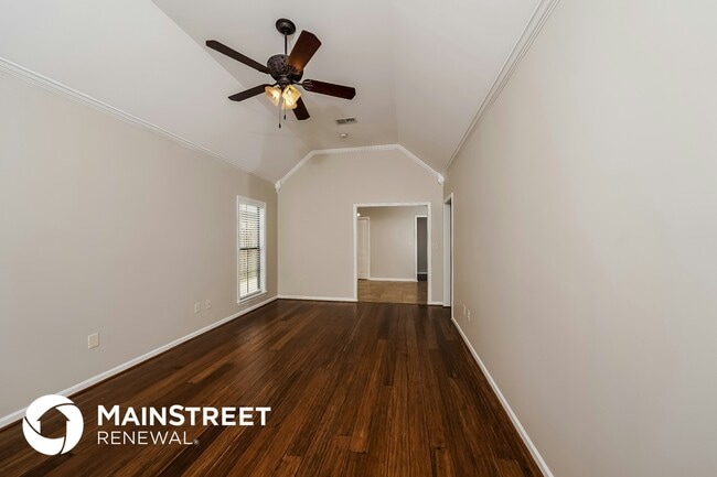 Photo - 8323 Miller Pl