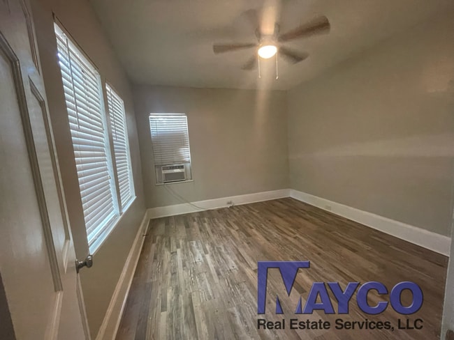 1054 Wilkinson St Unit 1054 1/2 Wilkinson