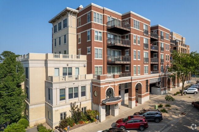 Photo - Monroe Commons