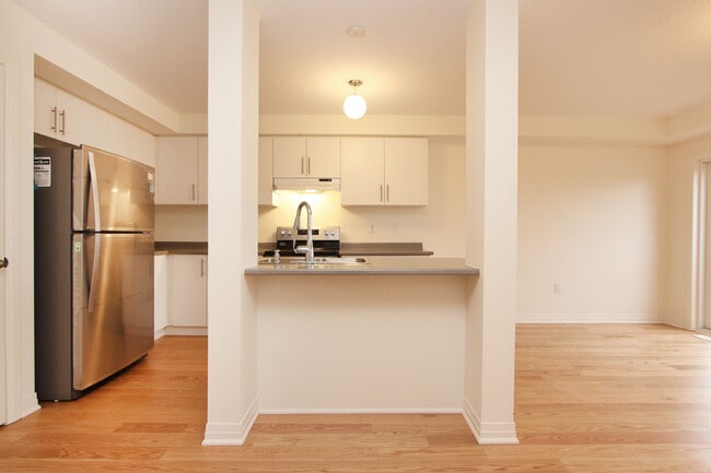 Photo - 35 Sailors Landing