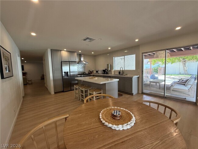Photo - 3611 Rosewood St