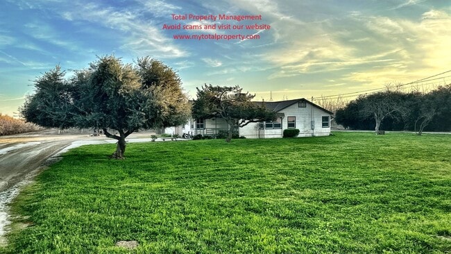 Building Photo - 14733 Jackson Ave