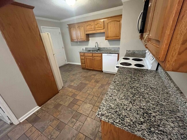 Photo - 1102 Danville Rd SW