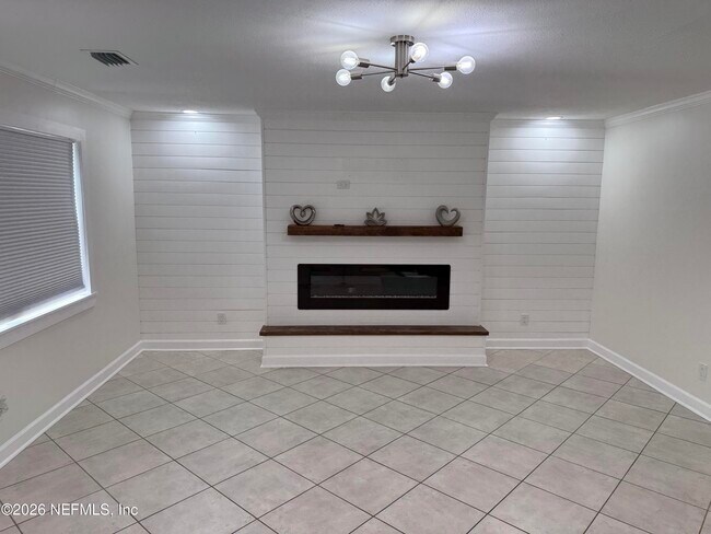 Photo - 1324 Grandview Dr