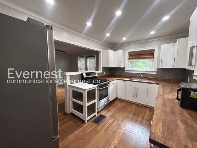 Photo - 1735 Willis Mill Rd SW