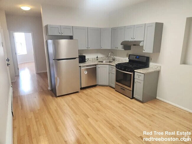 Building Photo - 3148 Washington St Unit 2 Rental