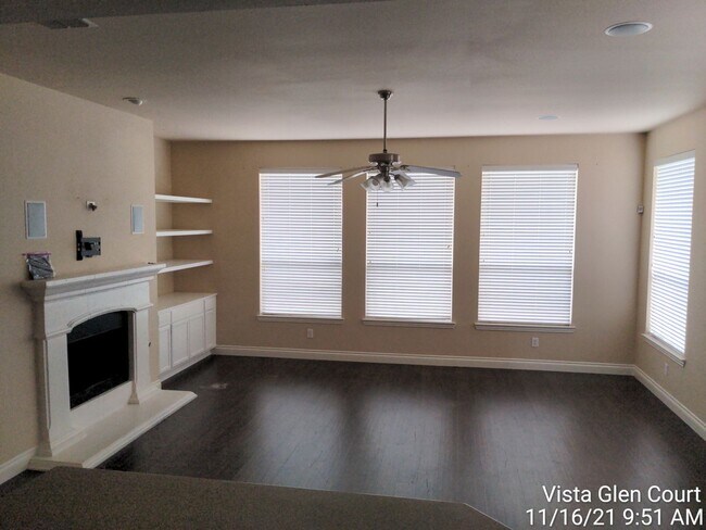 Photo - 4401 Vista Glen Ct
