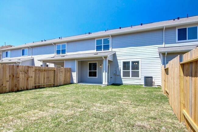 Photo - 2811 Silver Charm