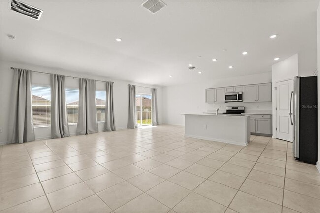 Photo - 680 Sand Pne Ln