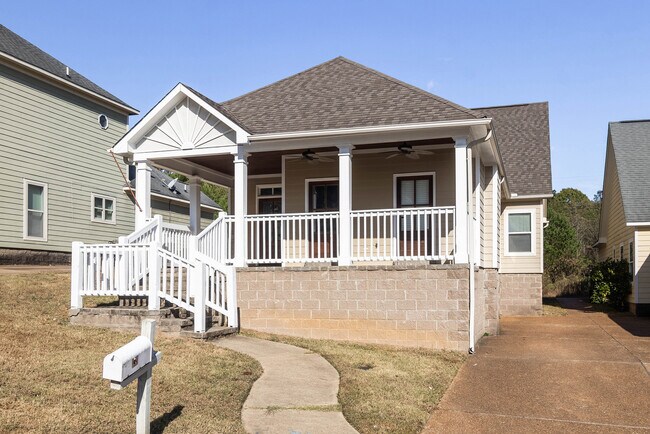 Photo - 131 Edgewood Blvd