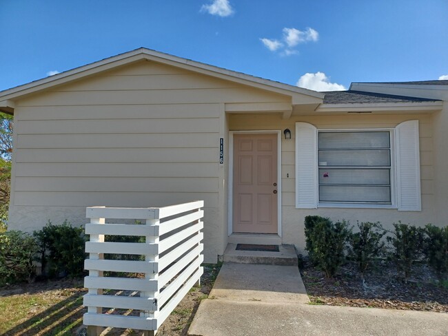 Front of house - 1156 Woodman Way Townhome