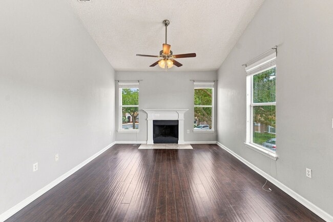 Photo - Absolutely Stunning 3 BR/2 BA/2 Car Garage Condo in gorgeous Gated New Tampa resort style community.