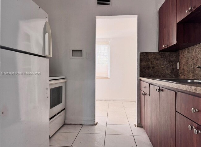 Photo - 550 NW 118th St