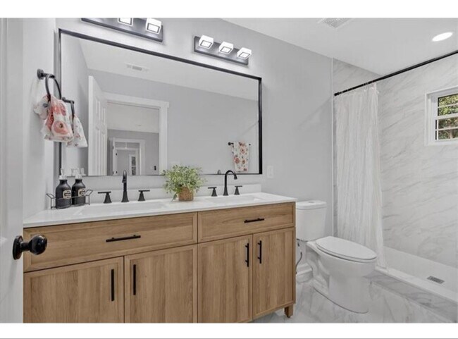 Photo - 1766 Blossom Ln