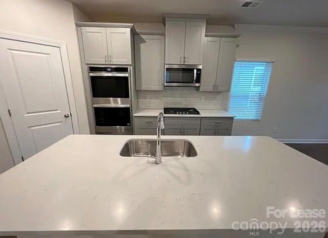 Photo - 826 Windage Wy