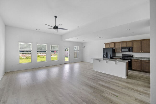 Photo - 39216 Lee's Landing Rd