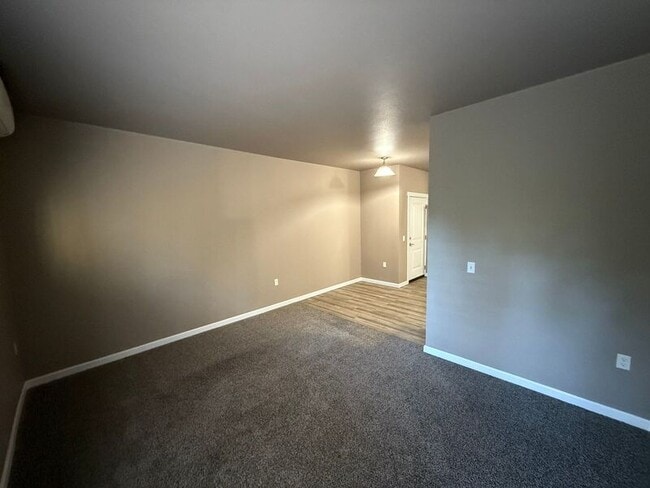 Photo - 4255 Hawthorne Ave NE Unit 211