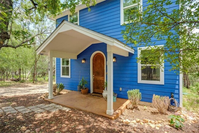 Photo - 719 Birch Ln