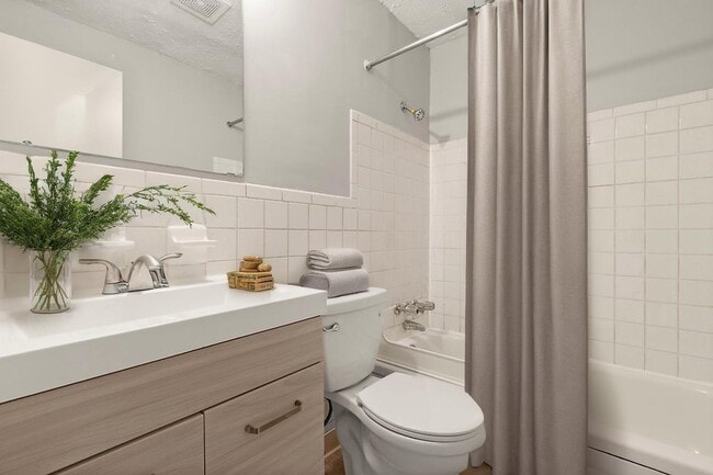 Photo - Coves at Columbus on Mayfield Place