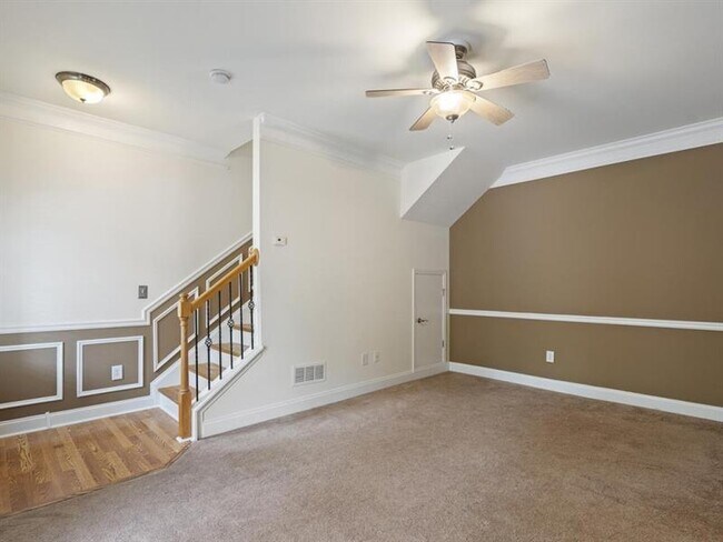 Photo - 205 16th St NW