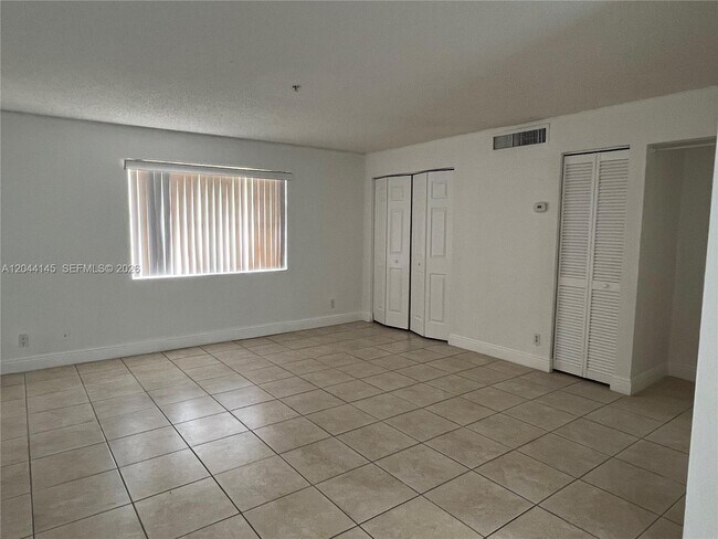 Photo - 4251 NW 5th St Unidad 126